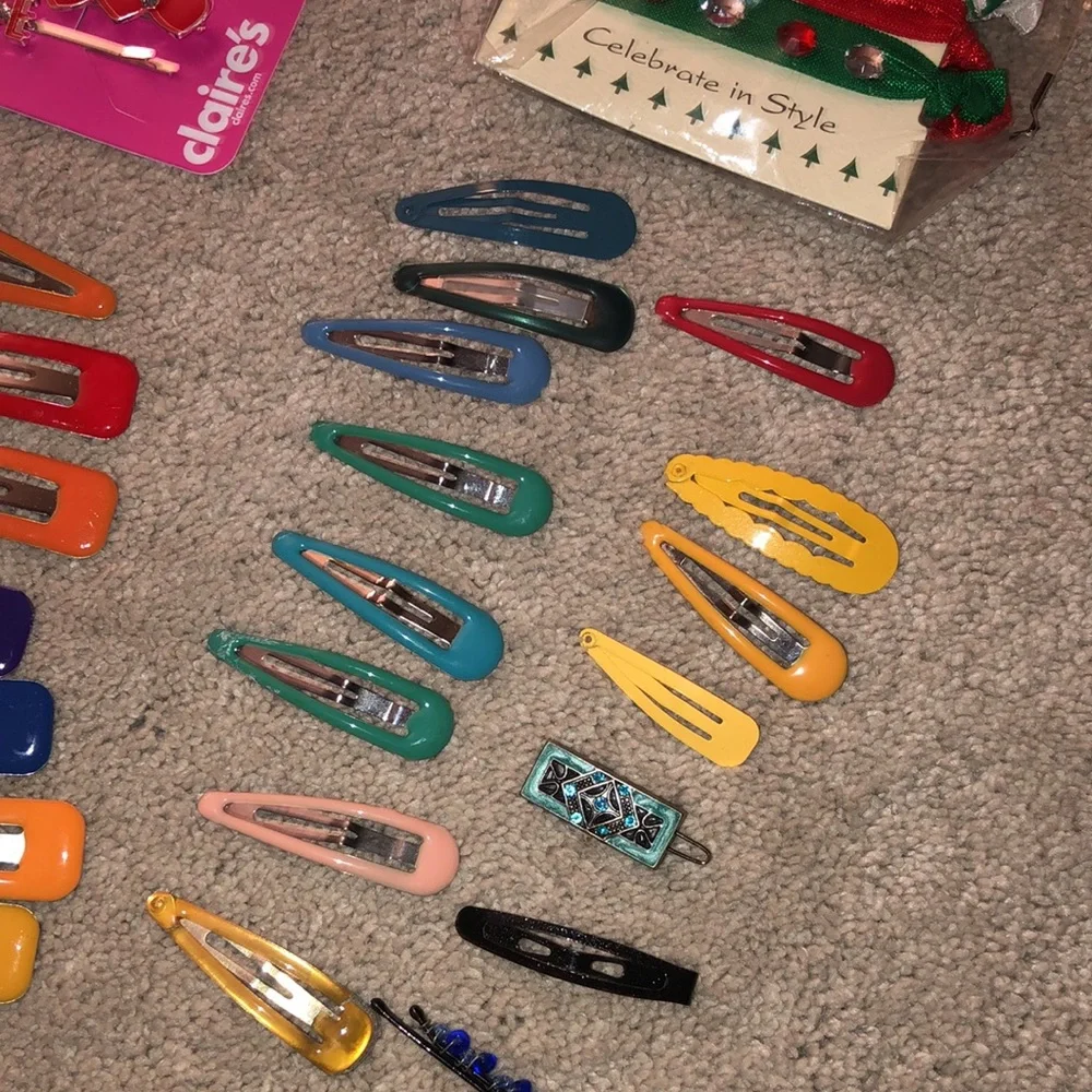 Girls Kids Hair Accessories Barrettes,‎ clips hair ties Lot (32)